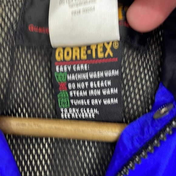 REÍ Mountain Equipment Co-op Women’s Gore-Tex Jacket Sz 6 blue Nylon - Picture 11 of 11